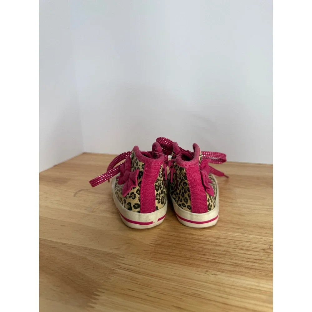 Genuine Kids from OshKosh Toddler Leopard Print‎ Sneakers – Size 3